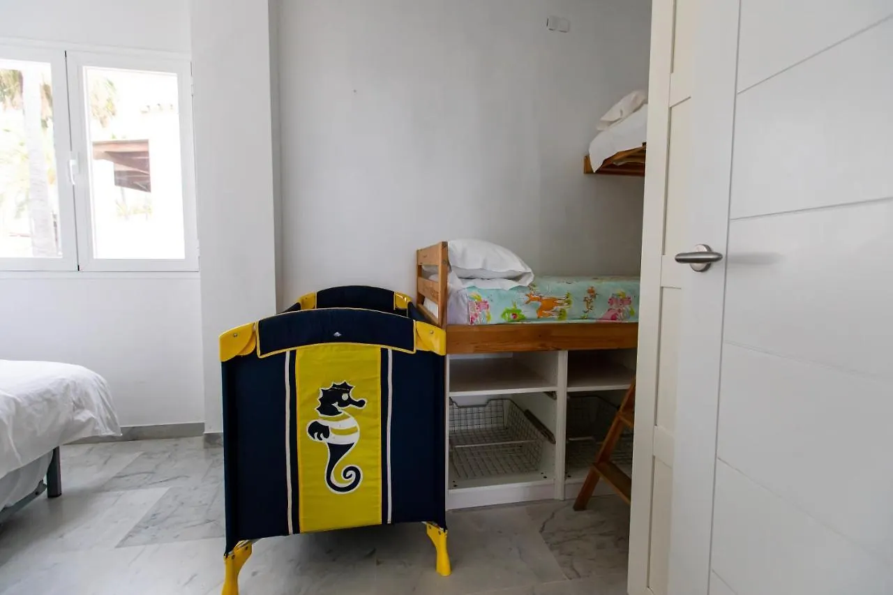 הוילה מארבלה Casa 1 Linea De Playa. בית נופש