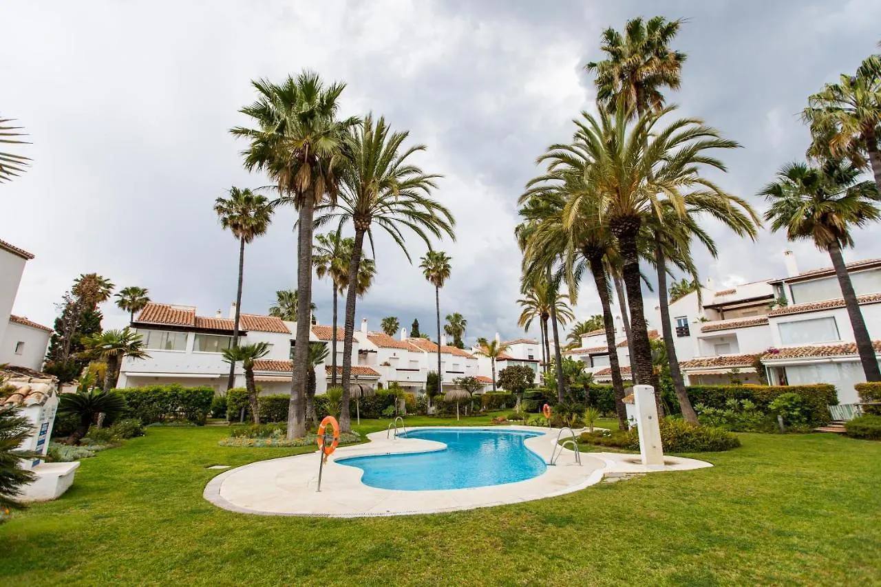 בית נופש הוילה מארבלה Casa 1 Linea De Playa.