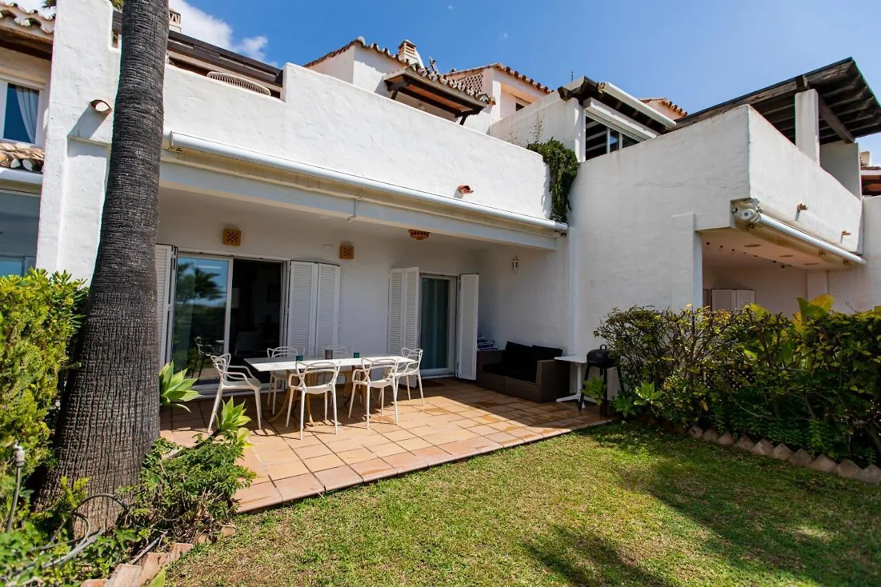 Casa 1 Linea De Playa. Villa Marbella