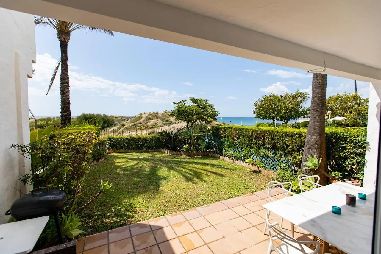 Casa 1 Linea De Playa. Villa Marbella Holiday home
