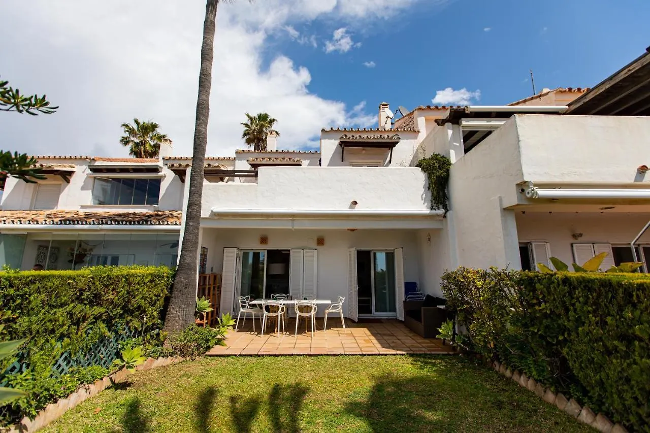 Casa 1 Linea De Playa. Villa Marbella 0*,  Spain