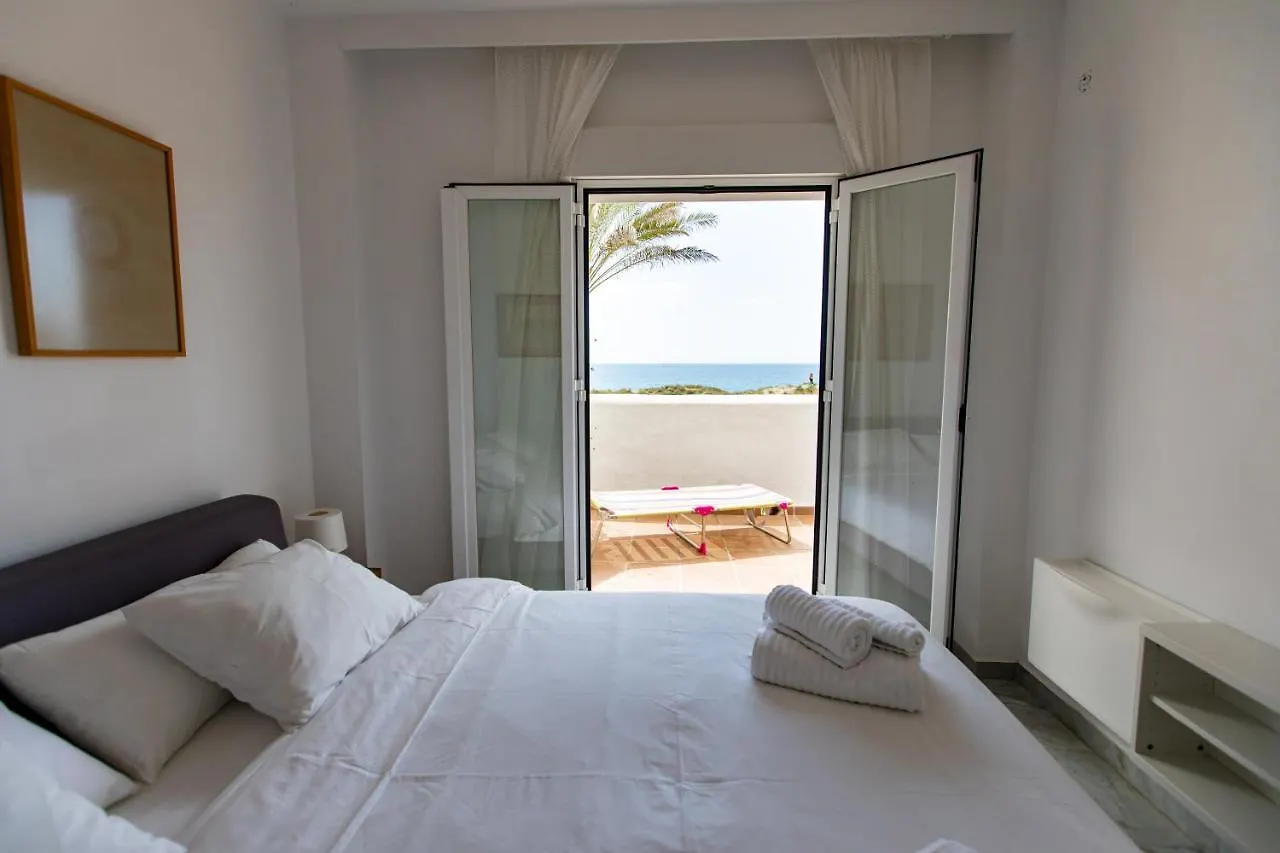 Casa 1 Linea De Playa. Villa Marbella