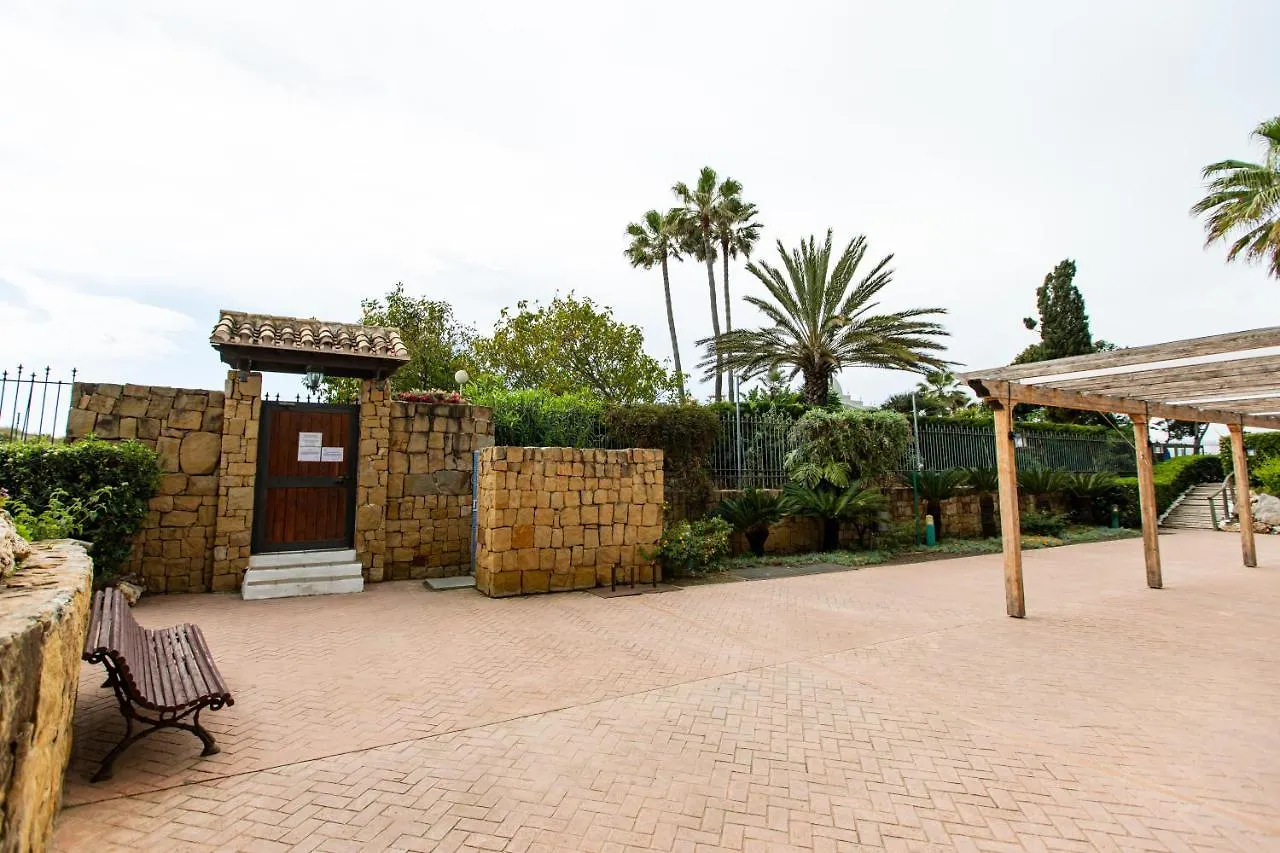 Casa 1 Linea De Playa. Villa Marbella Spain