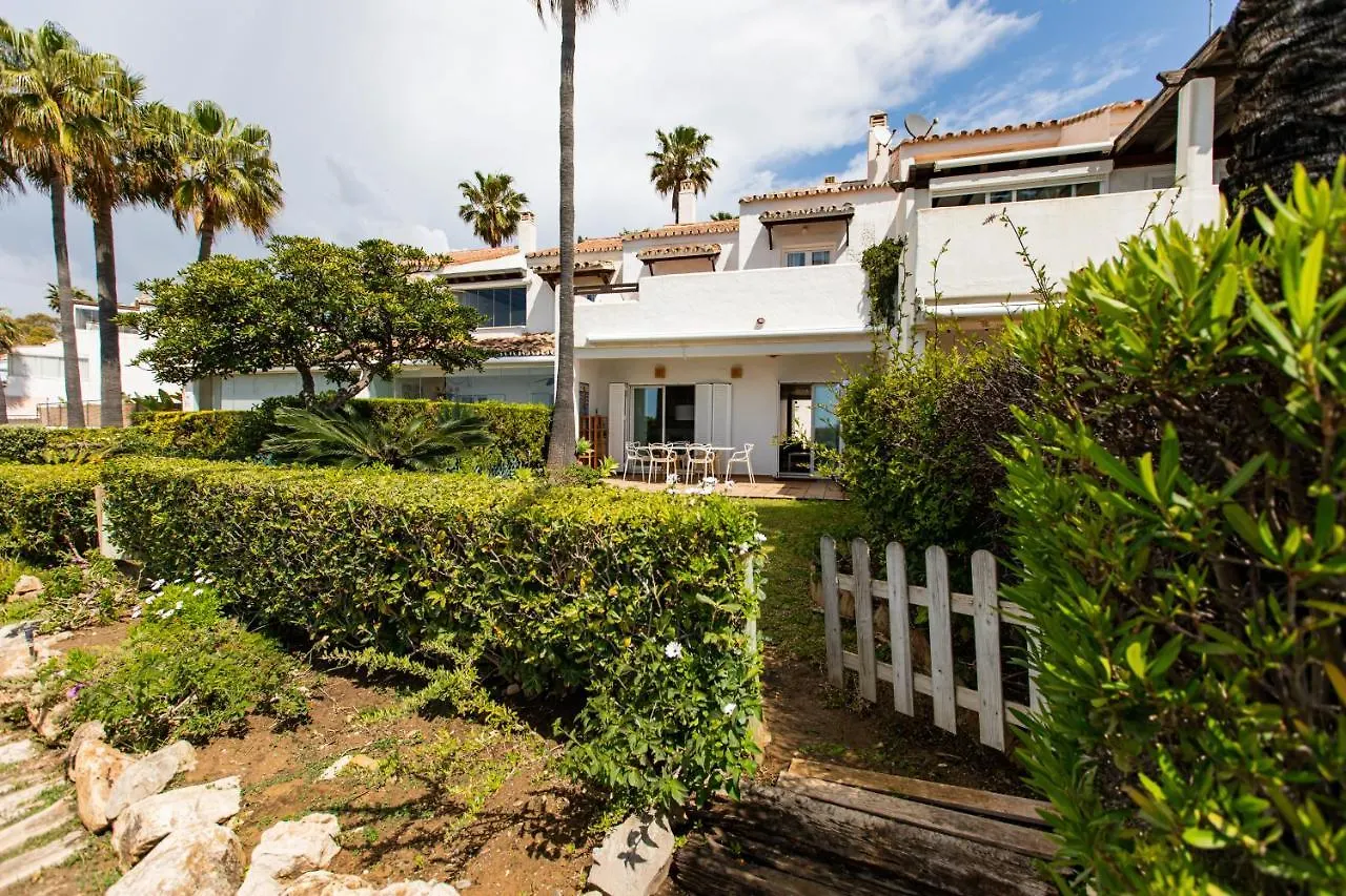Casa 1 Linea De Playa. Villa Marbella 0*,  Spain